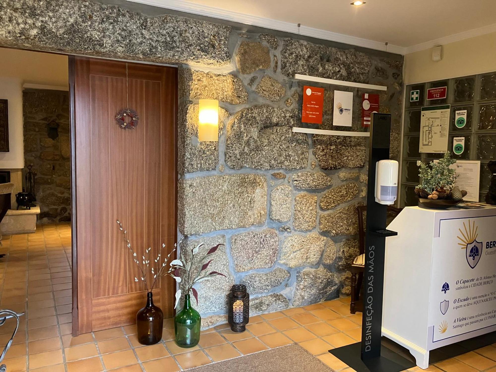 Bergui Guesthouse - Em Guimaraes Desde 2017 Kültér fotó