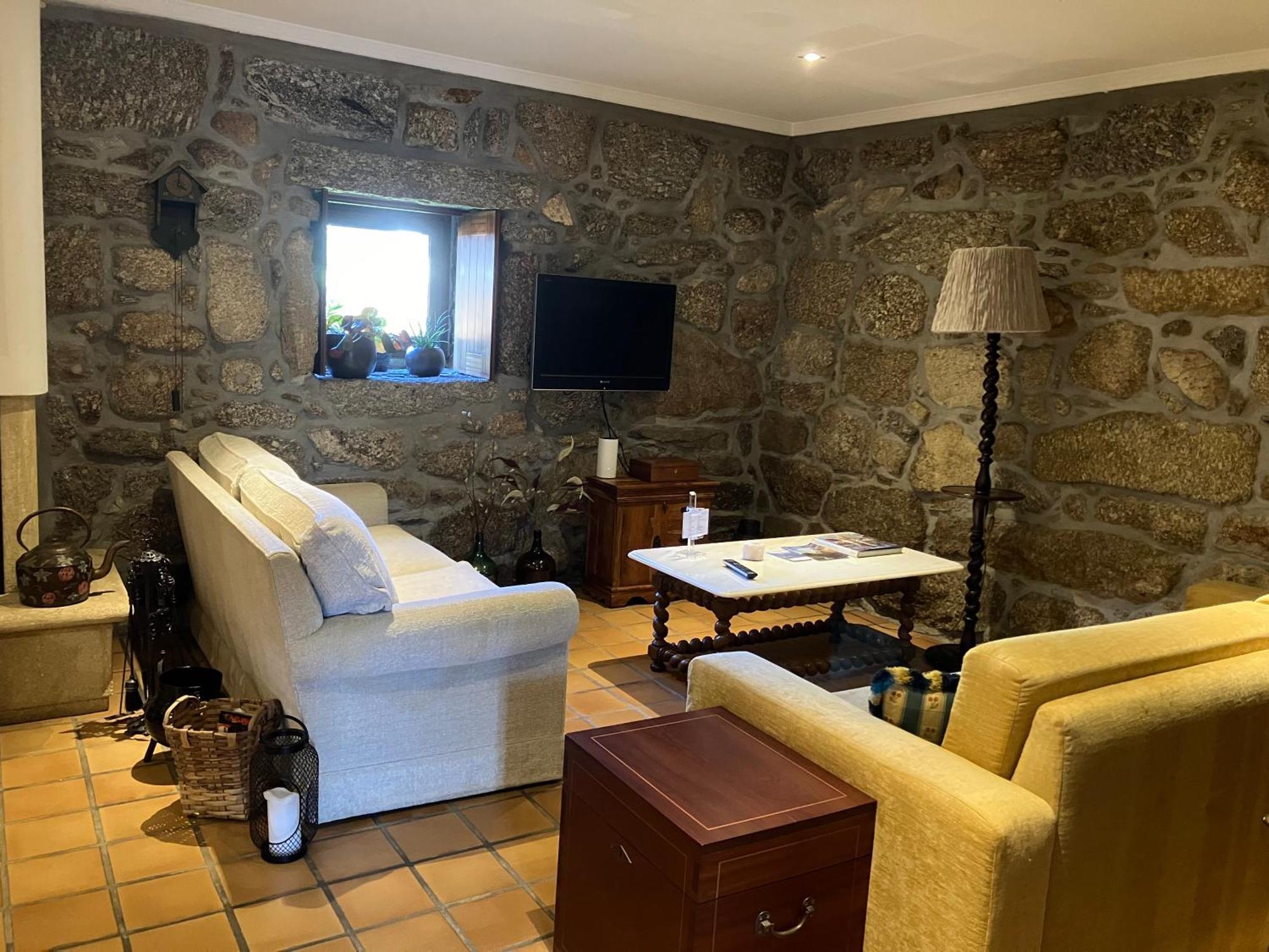 Bergui Guesthouse - Em Guimaraes Desde 2017 Kültér fotó