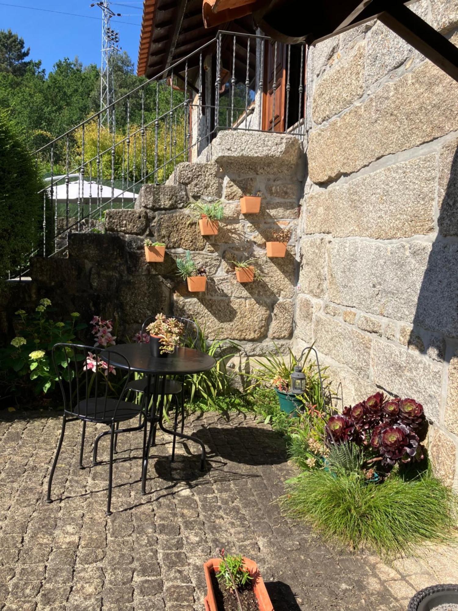 Bergui Guesthouse - Em Guimaraes Desde 2017 Kültér fotó