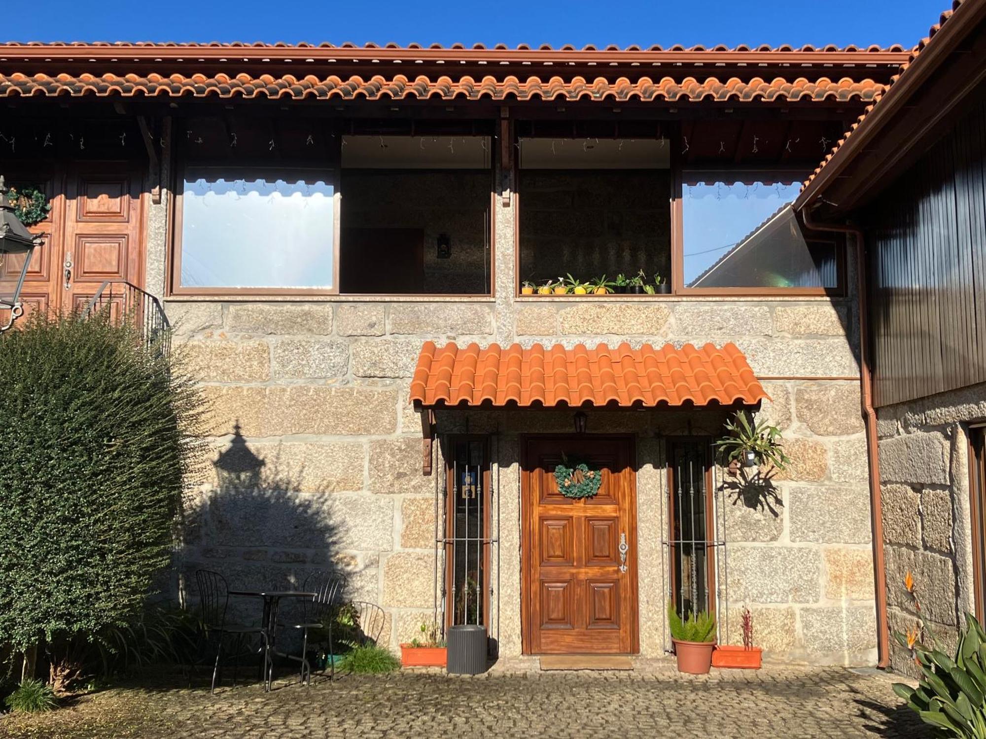 Bergui Guesthouse - Em Guimaraes Desde 2017 Kültér fotó